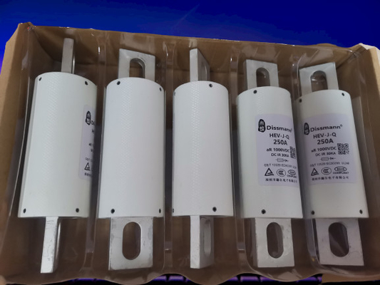 M8 Bolt HEV Serisi Sigortalar DC1000V Fiber Otomotiv Sigortaları 600A Yüksek Akım Sigortaları