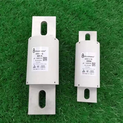 600amp Seramik Elektrikli Araç Sigortaları Cıvatalı Bağlantı Sigortaları 1000VDC EV Sigortaları