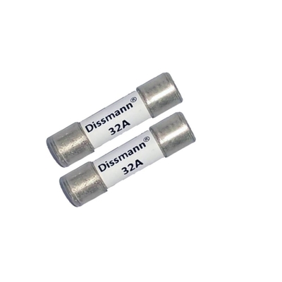 Güç Bankası 100 Amp Anma Akımı 1000VDC için Beyaz Sigorta 10 X 38