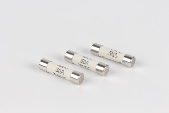 HR70 5G Haberleşme Yarı İletken Sigortaları 2.5KA 70VDC Kesinti